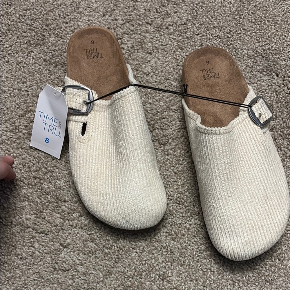 Time and Tru Off-White Slip-On Shoes